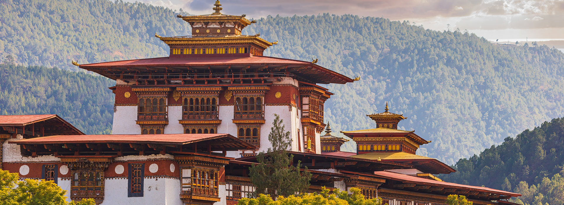 7 Night / 8 Days Bhutan Tour Fly In and Fly Out